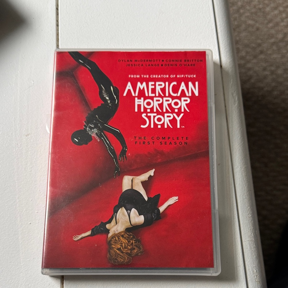 American Horror Story: The Complete First Season DVD